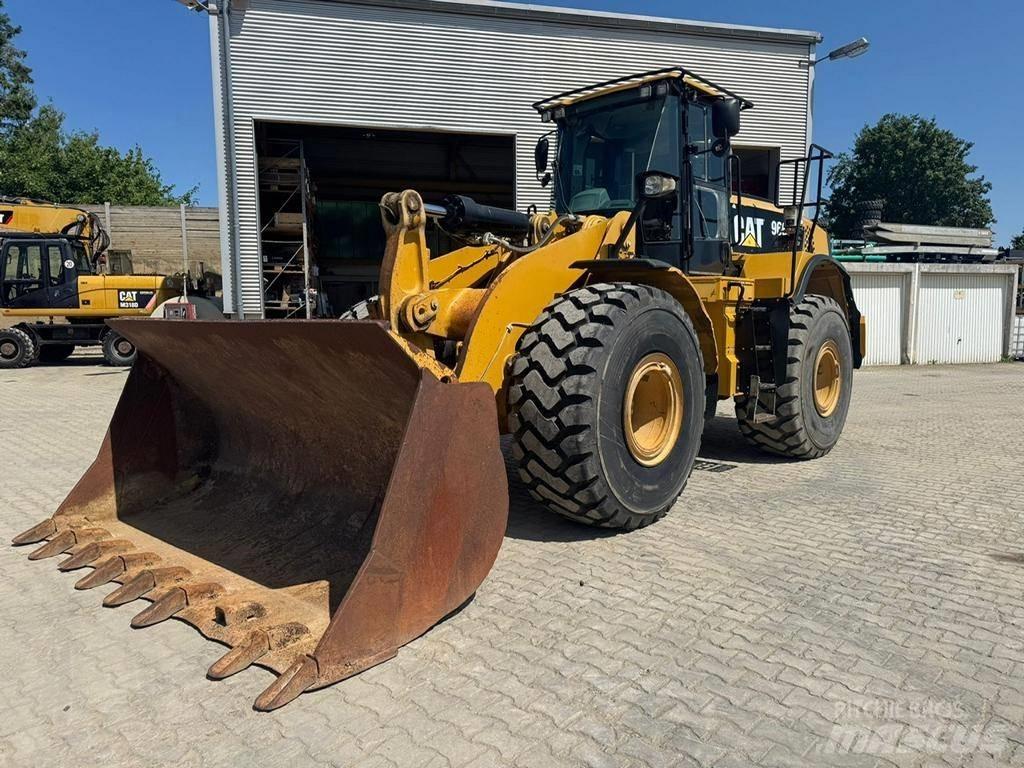 CAT 966 K Колесни товарачи