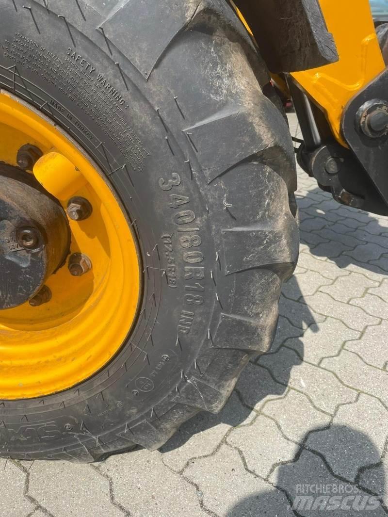 JCB 525.60 Телескопични товарачи