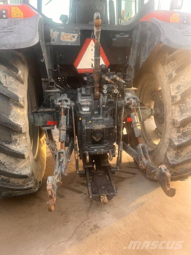 Case IH MX 135 Трактори