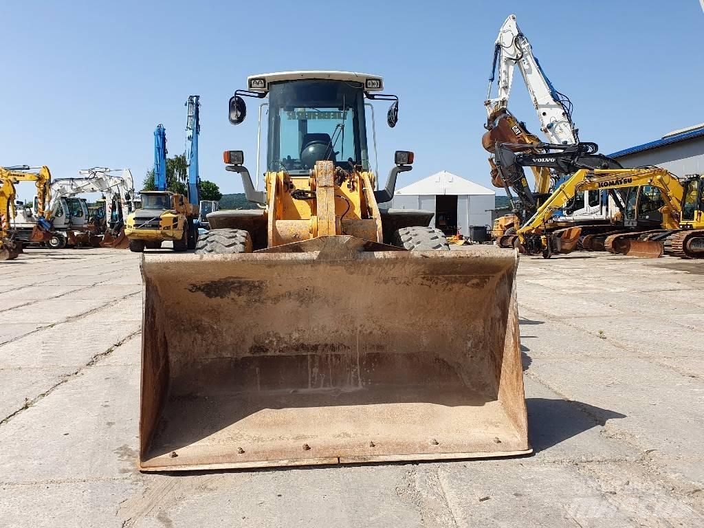 Liebherr L 538 Колесни товарачи