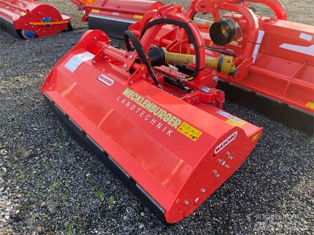 Maschio Brava 200 Оборудване за аериране и отстраняване на мъртви листа от тревни площи