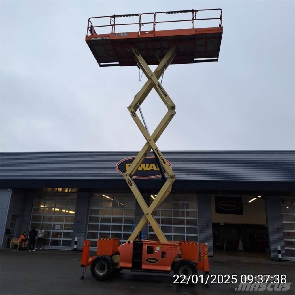 JLG 3394RT Ножични работни платформи