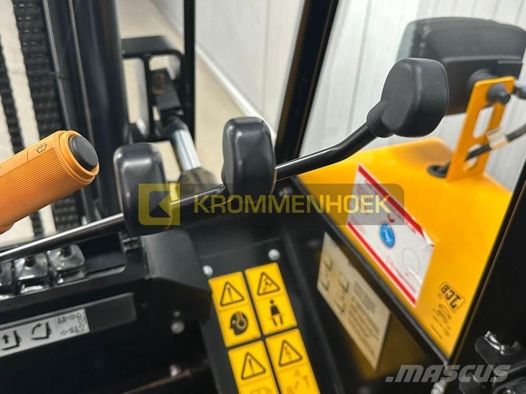 JCB 940 Камиони за херавни местности
