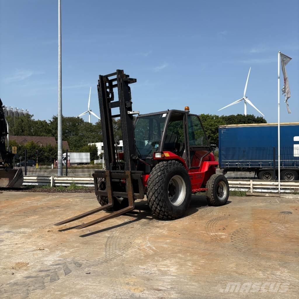 Manitou M 30.4 Камиони за херавни местности