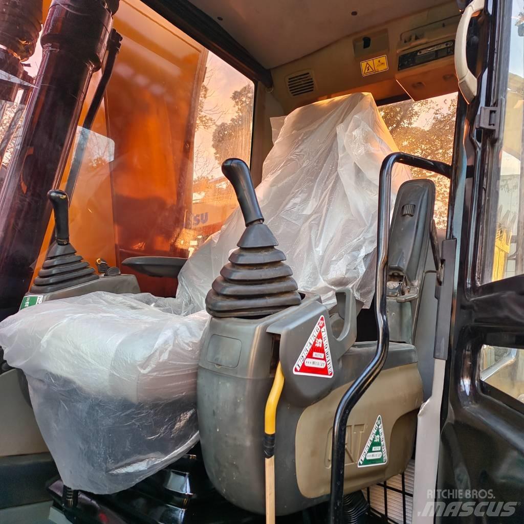 CAT 320 D Верижен екскаватор