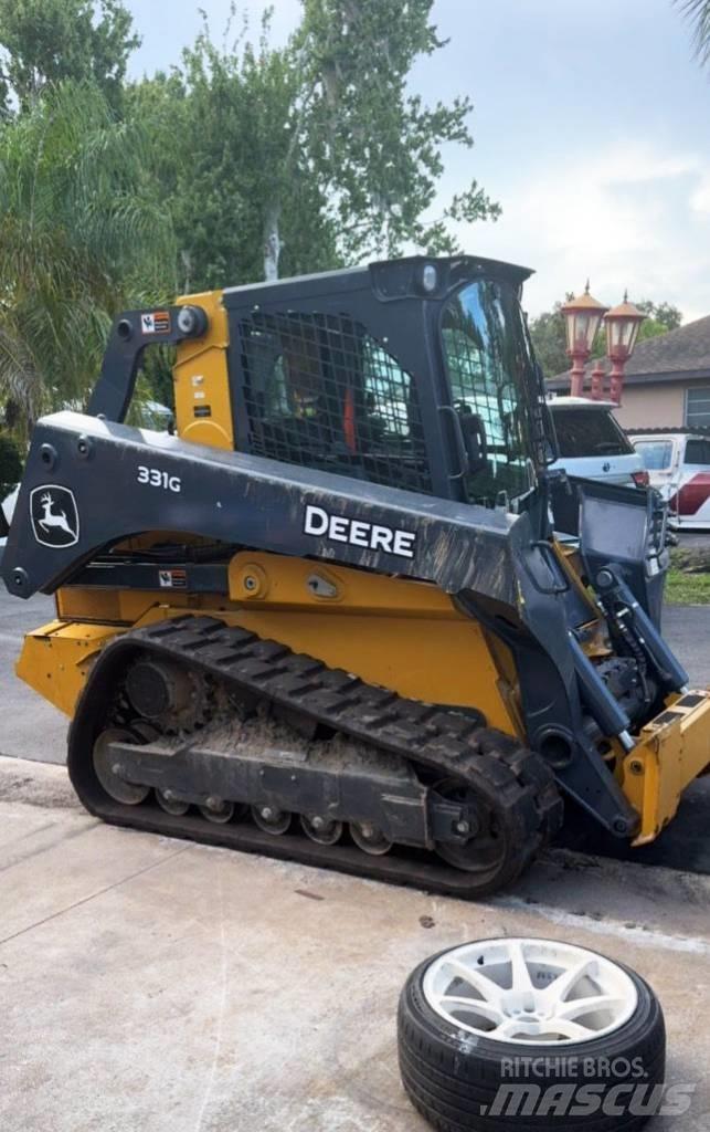 John Deere 331G Мини товарачи
