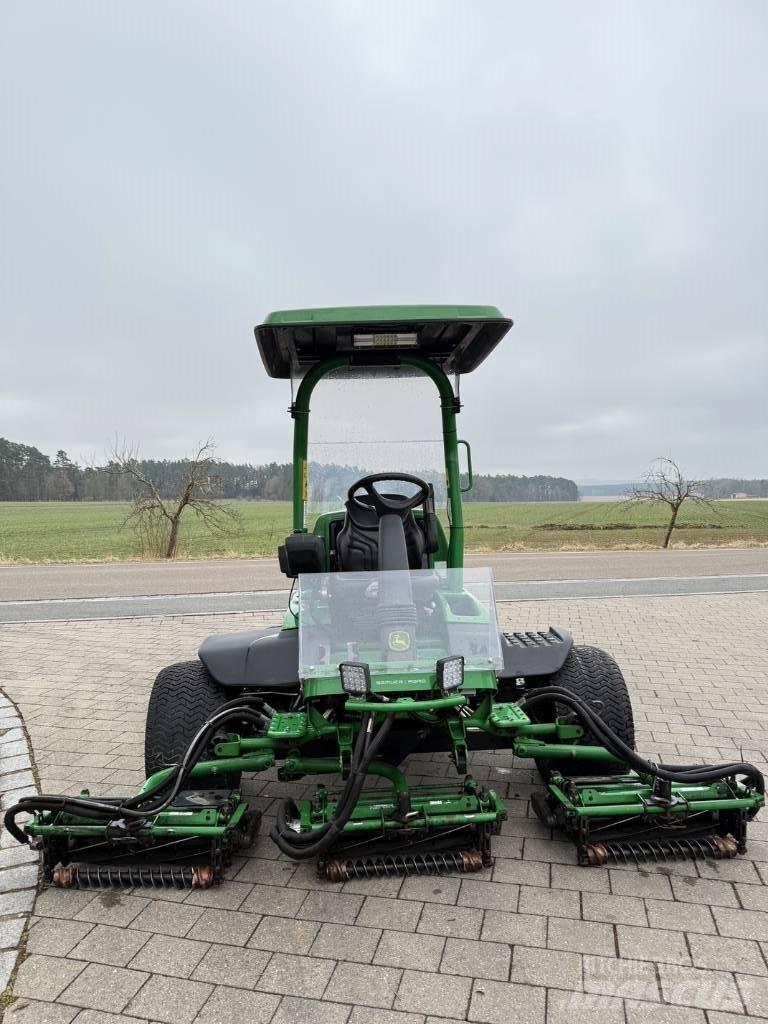 John Deere 8700 A Косачки за Fairway