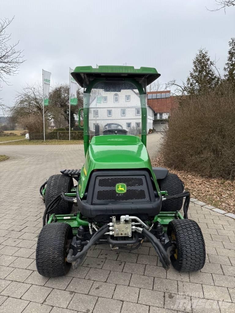 John Deere 8700 A Косачки за Fairway