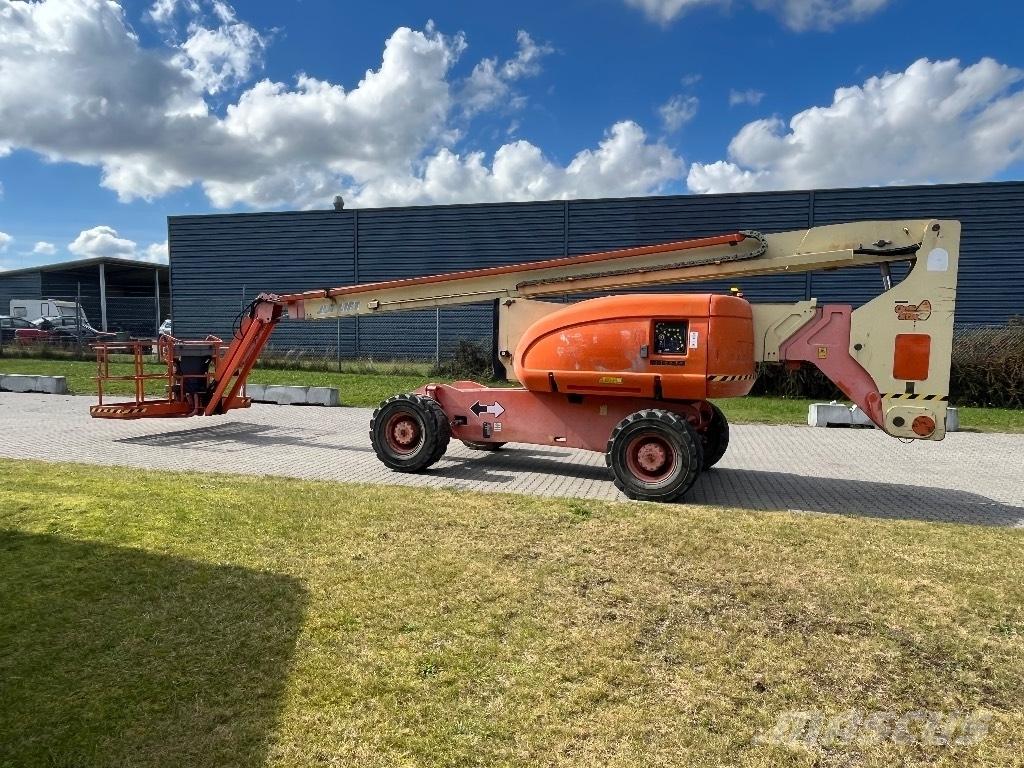 JLG 800 AJ Съчленени стрелови подемници