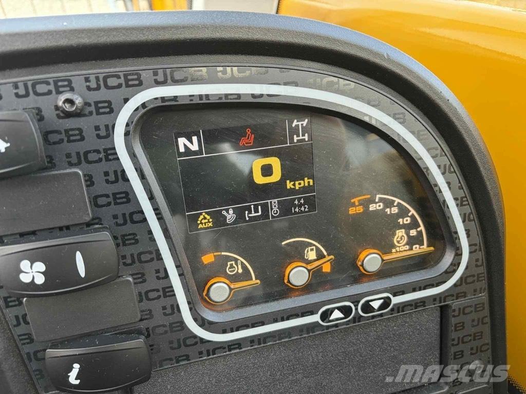 JCB 525-60 Hi-Viz Телескопични товарачи