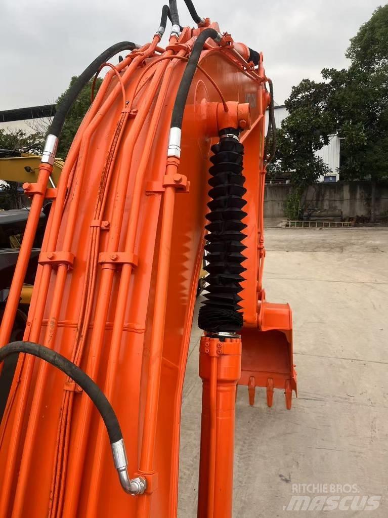 Hitachi ZX 200 Верижен екскаватор