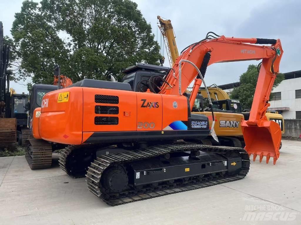 Hitachi ZX 200 Верижен екскаватор