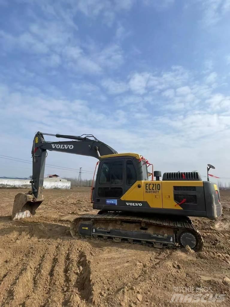 Volvo EC210D Верижен екскаватор