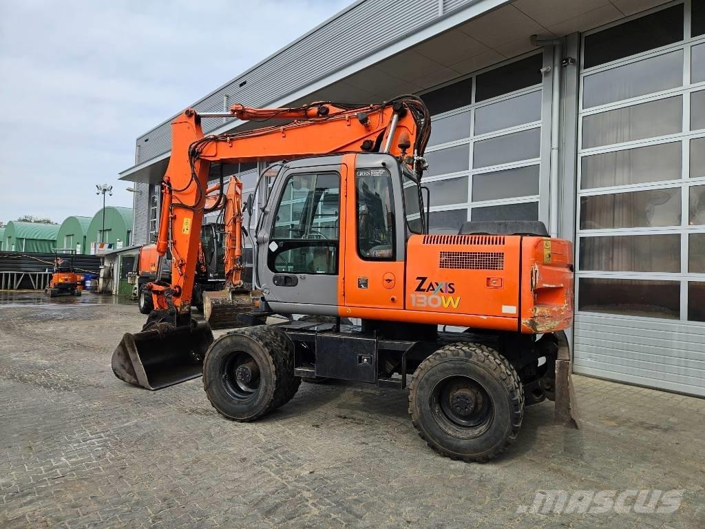Hitachi ZX130W Колесни екскаватори