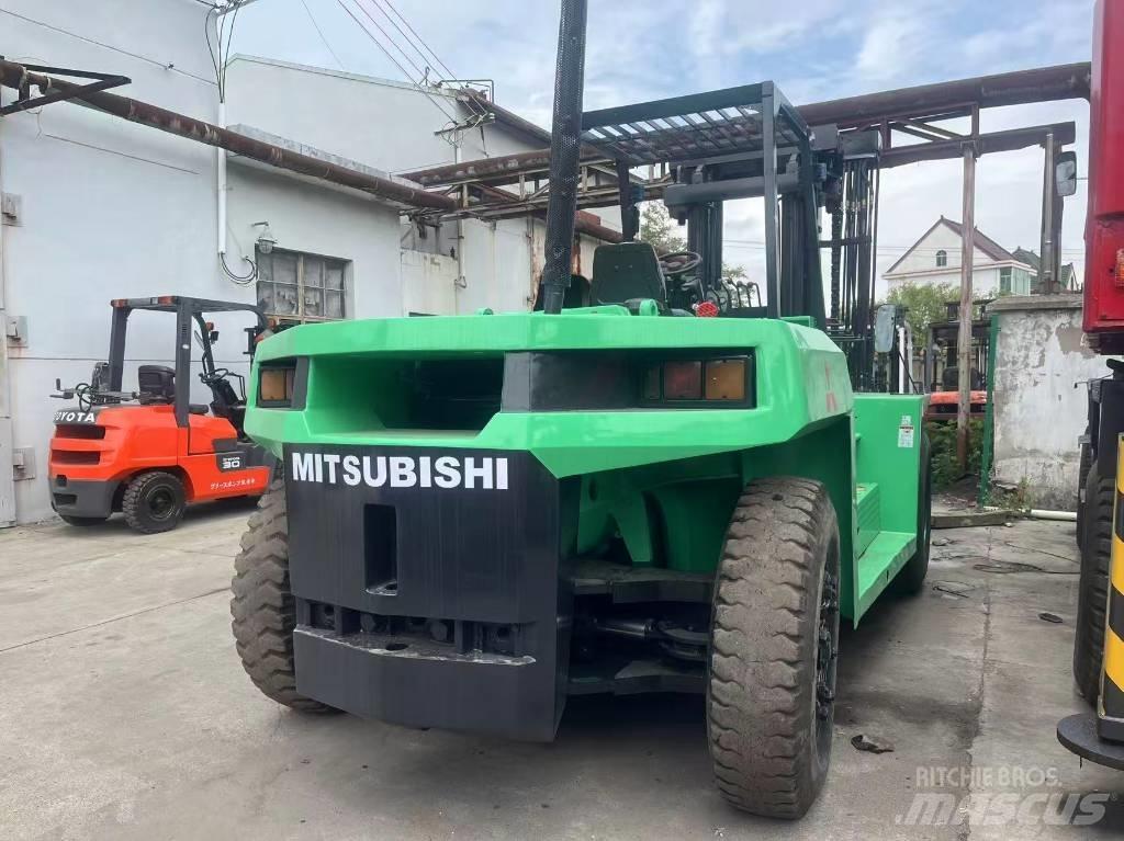 Mitsubishi FD 150 Дизелови камиони