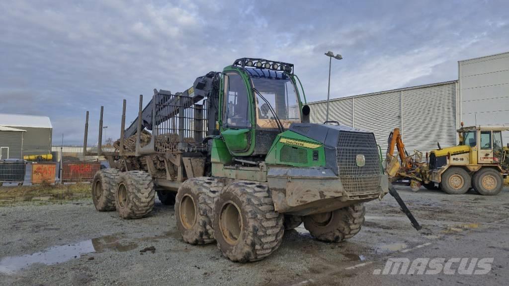 John Deere 1010G Форуардери