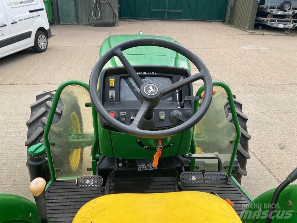 John Deere 5050E Трактори