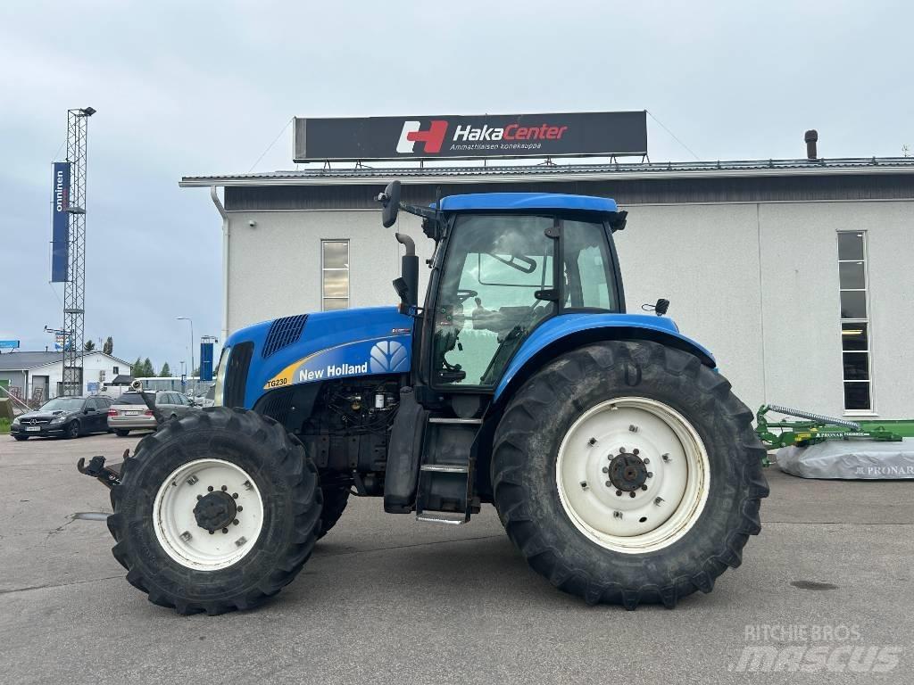 New Holland TG 230 Трактори