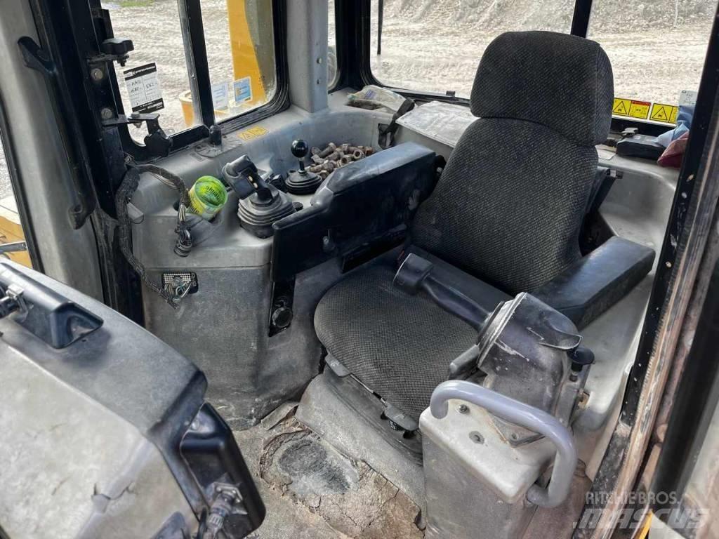 CAT D 6 T LGP Верижни булдозери
