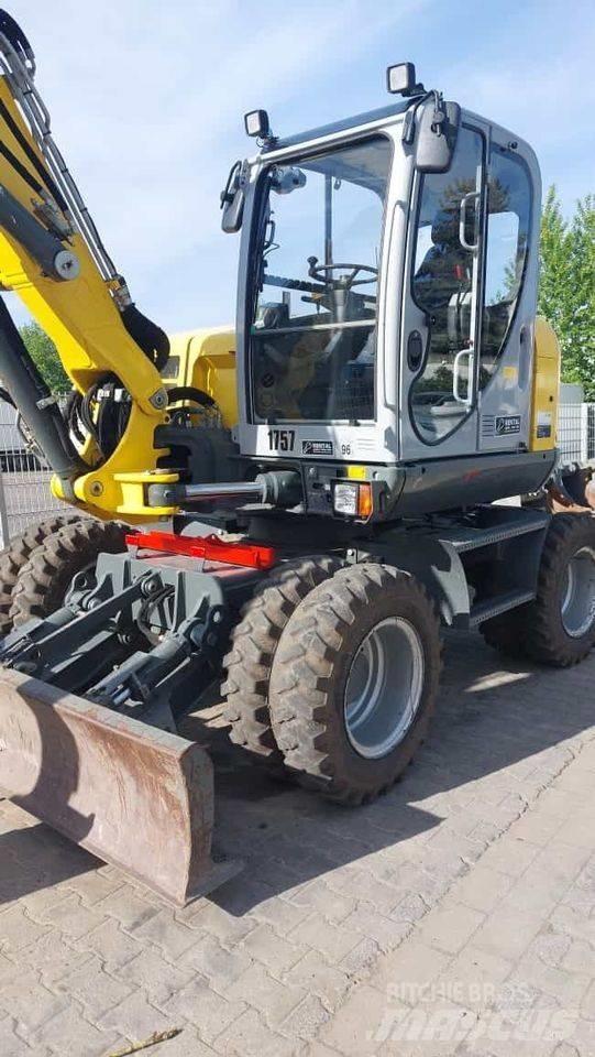 Wacker Neuson EW 100 Колесни екскаватори
