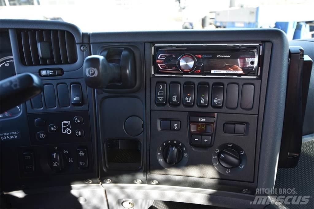 Scania G440 8X4 Автокранове