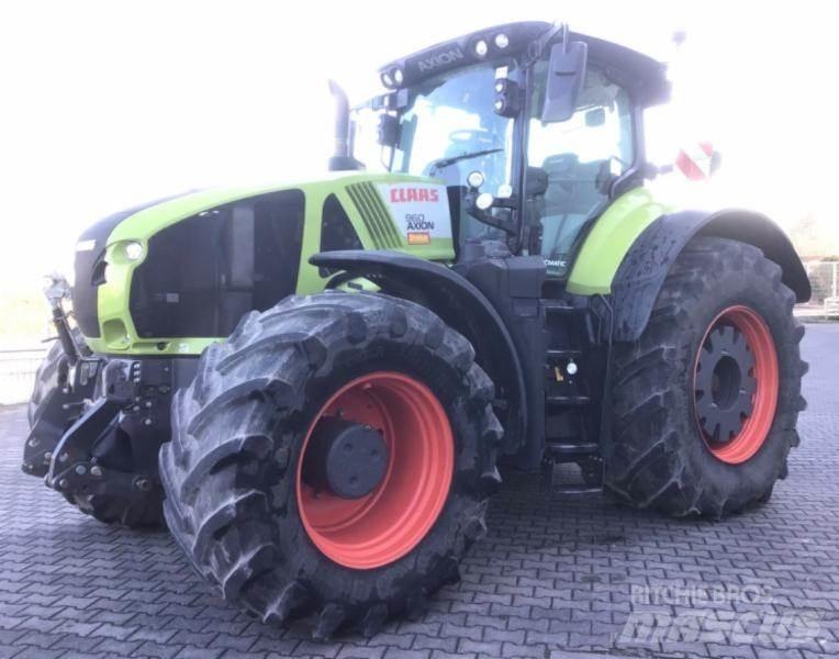 CLAAS AXION 960 Трактори