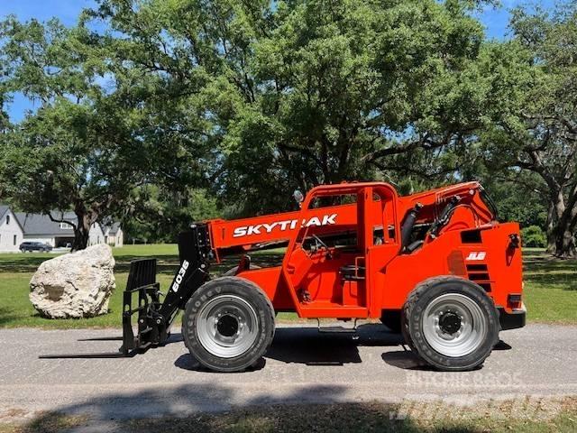 SkyTrak 6036 Телескопични товарачи
