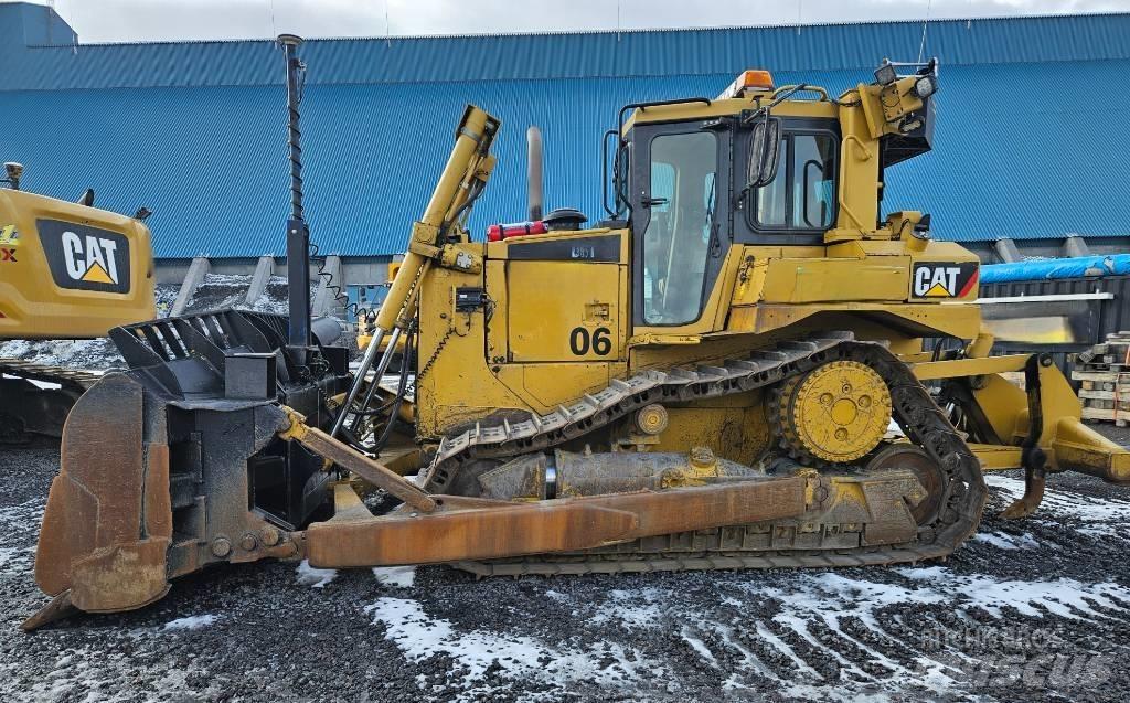 CAT D 6 T XL Верижни булдозери
