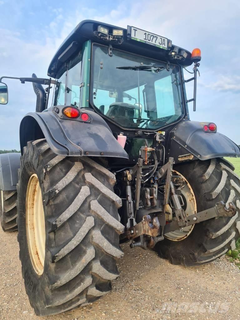 Valtra T 173 HiTech Трактори
