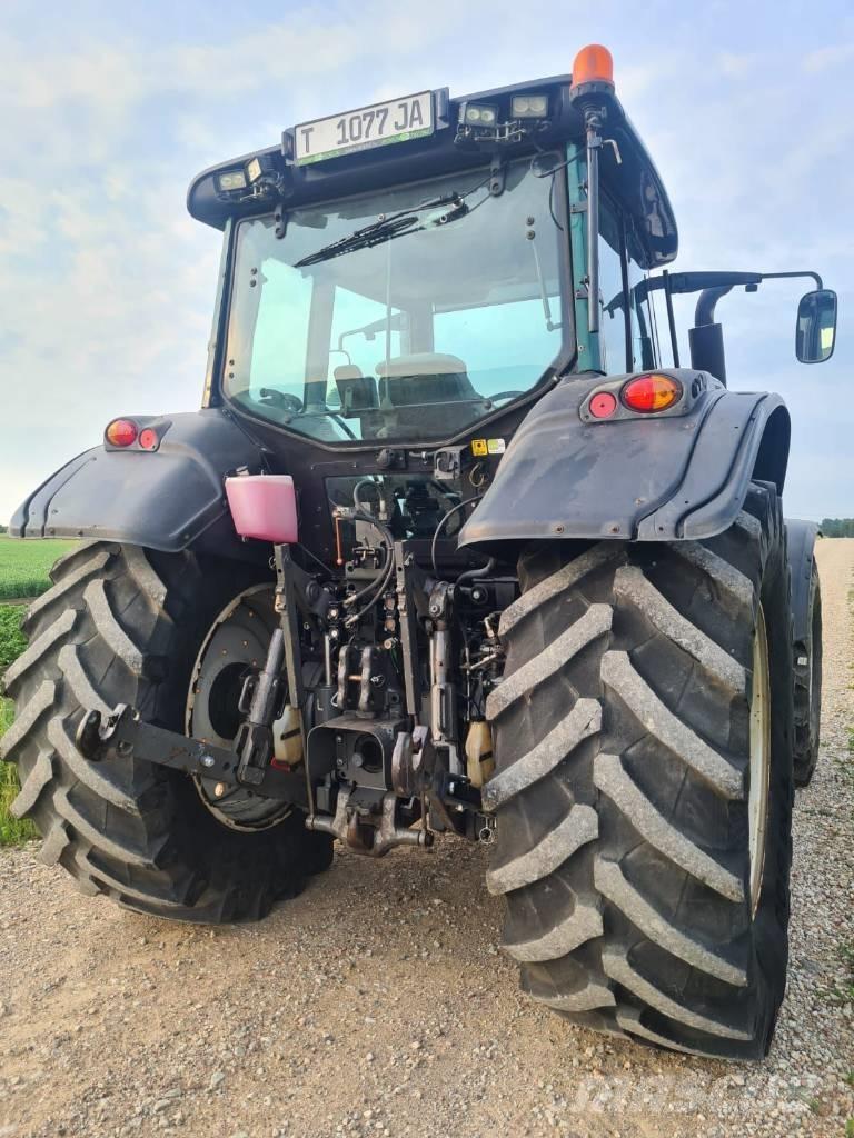 Valtra T 173 HiTech Трактори