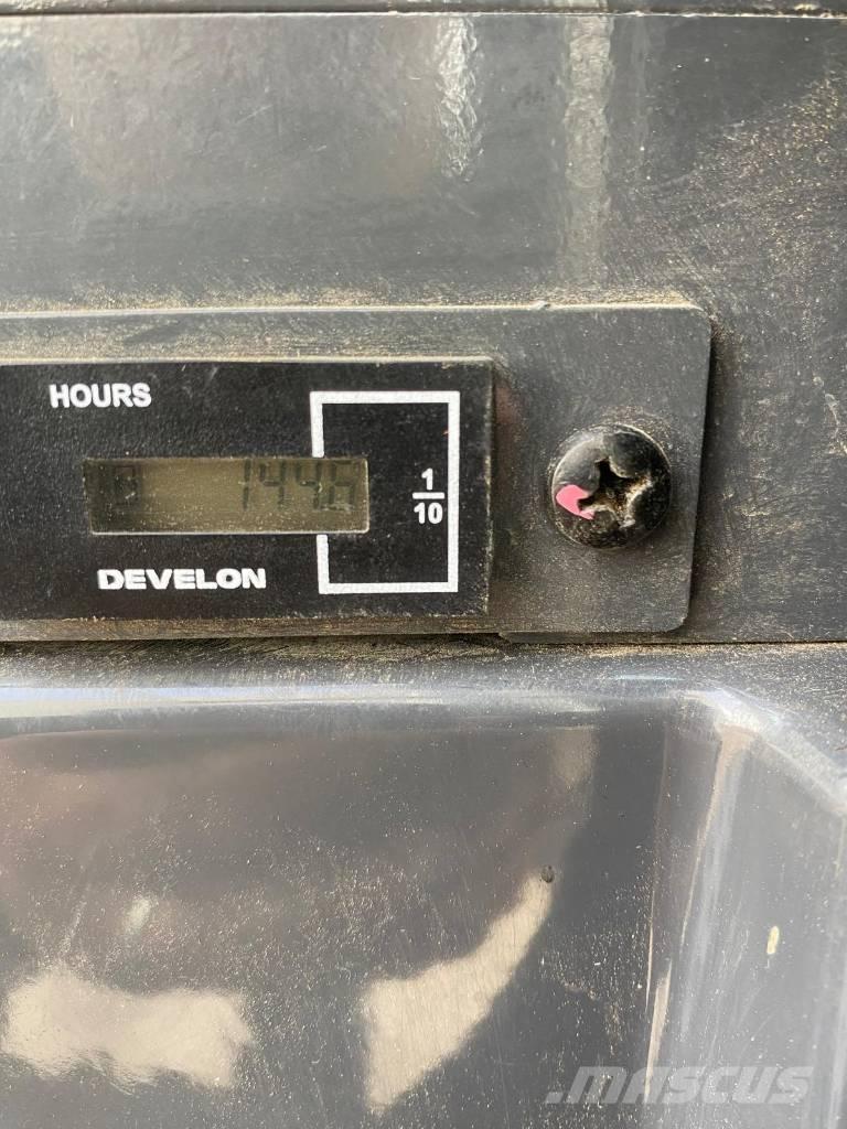 Develon DX 27 Z-7 Мини екскаватори < 7 т