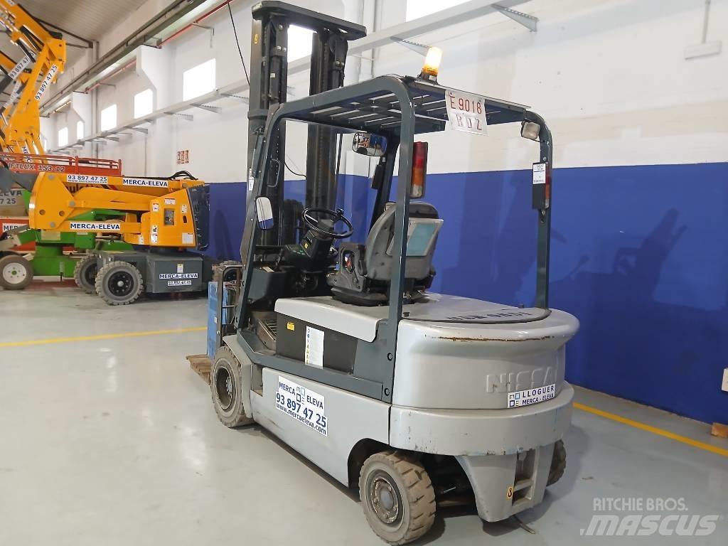 Nissan GQ02 L 30 CU Електрически вилични кари-повдигачи