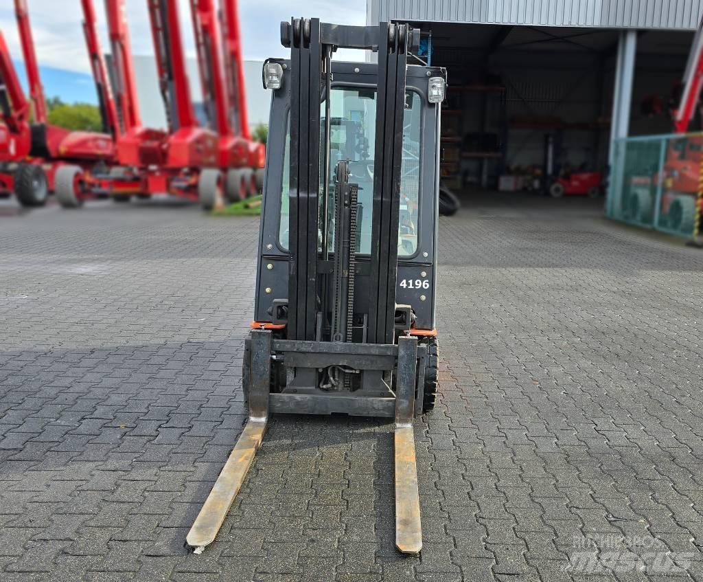 Doosan B 20 T-5 FFT Електрически вилични кари-повдигачи