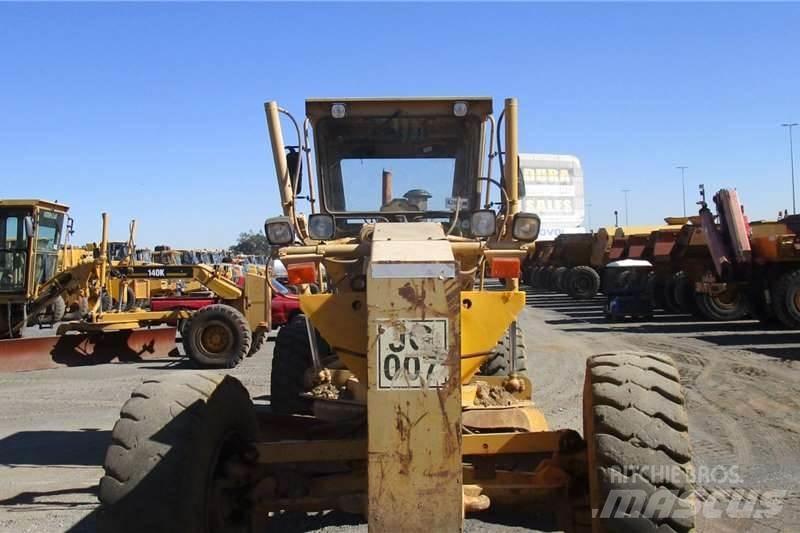 CAT 160H Грейдери