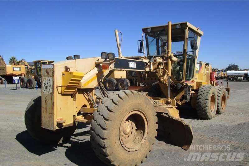 CAT 160H Грейдери