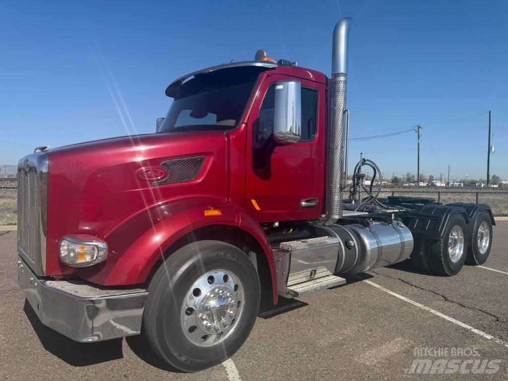 Peterbilt 567 Влекачи
