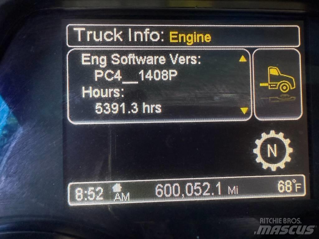 Peterbilt 567 Влекачи