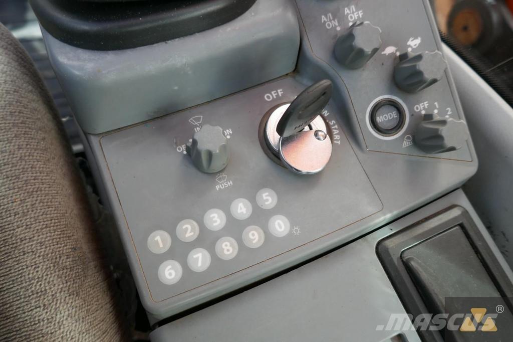 Hitachi ZX300LC-6 Верижен екскаватор