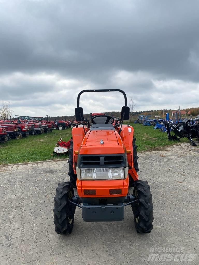 Kubota GL 240 Компактни трактори