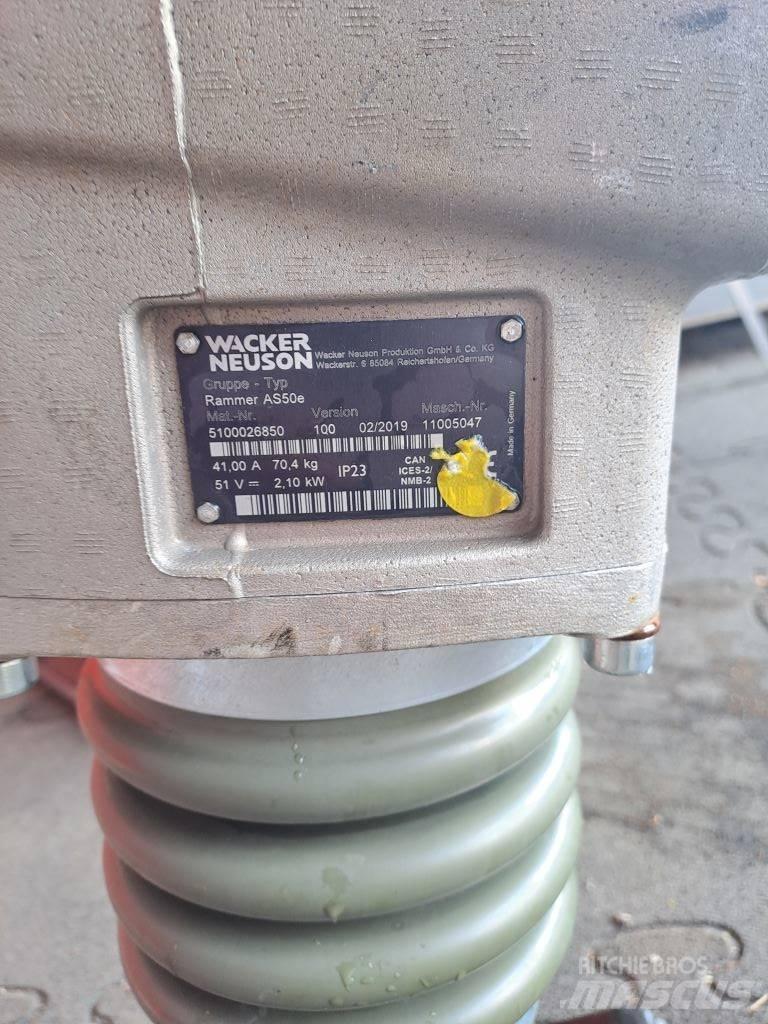 Wacker Neuson AS50e Пробки