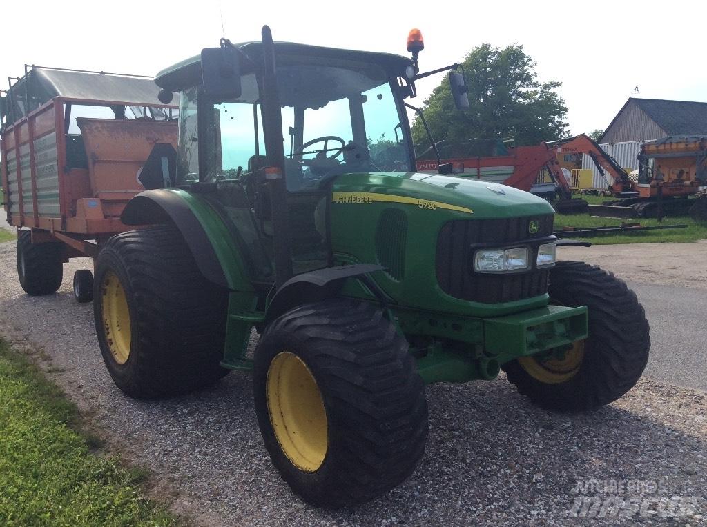 John Deere 5720 Трактори
