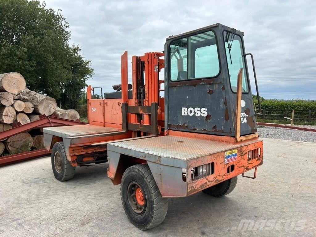 Boss 546 Страничен товарач