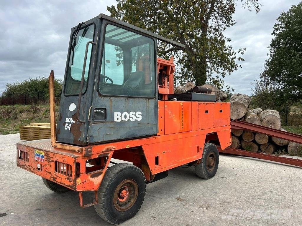 Boss 546 Страничен товарач