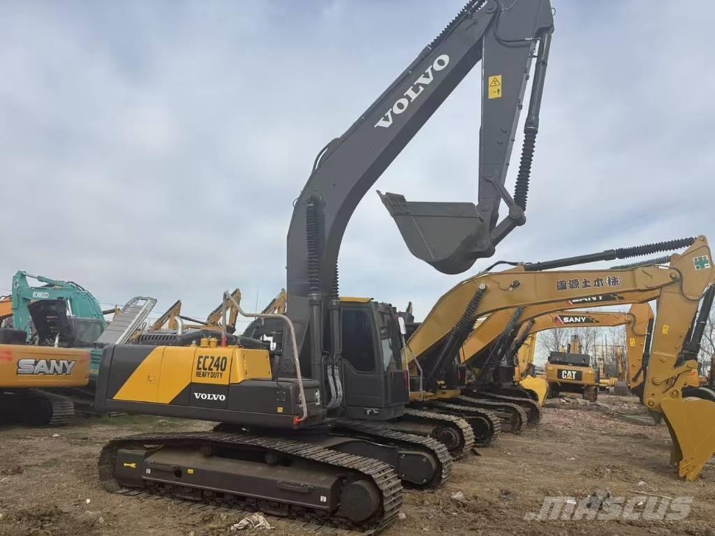 Volvo EC 240 Верижен екскаватор