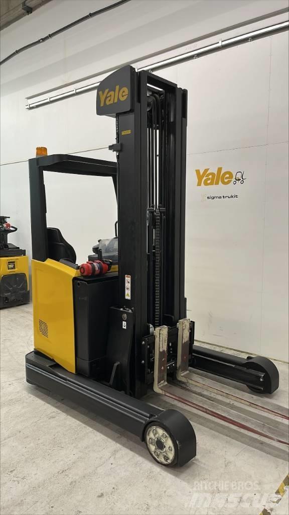 Yale MR25 Ретрак/ Високоповдигач с изместване на вилката напред