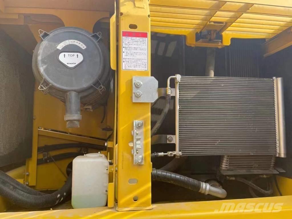 Komatsu PC 200 8N Верижен екскаватор