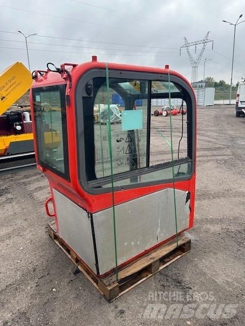 Volvo ECR 88 D Кабина