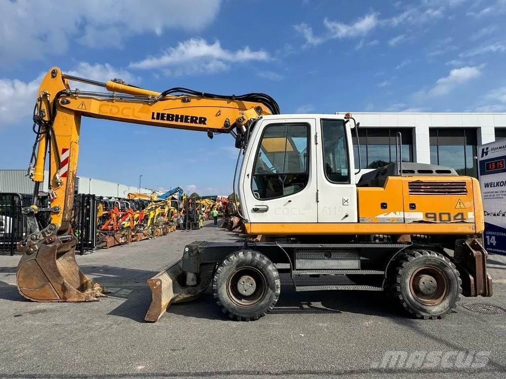 Liebherr A904C Колесни екскаватори