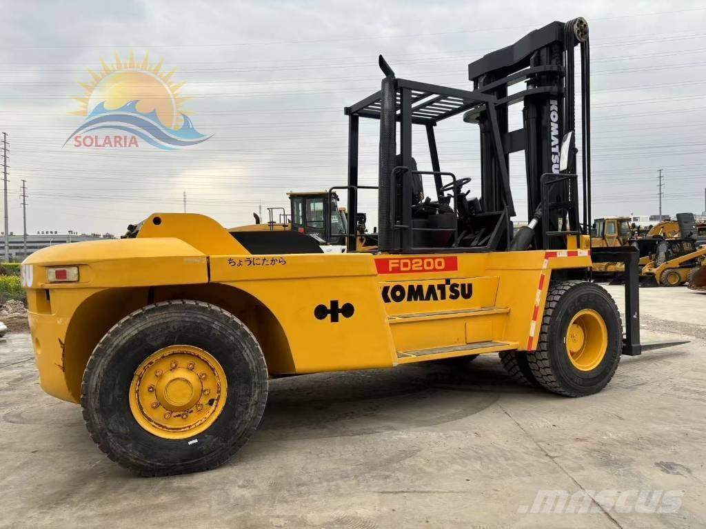 Komatsu FD 200 Дизелови камиони