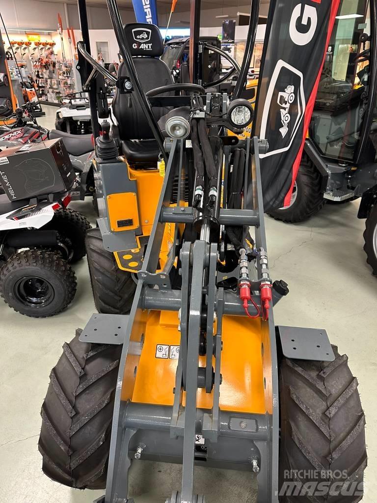 GiANT 1200 Мини товарачи
